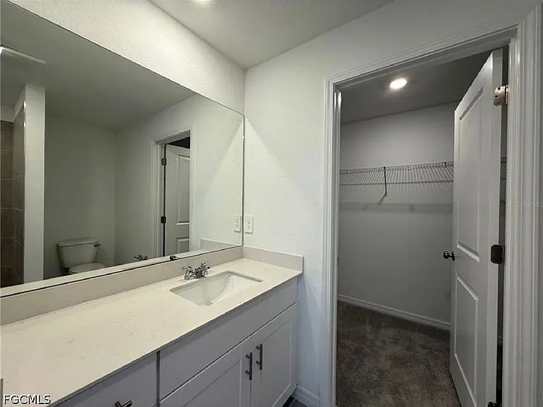 11812 Cloverly Ln — Photo 34