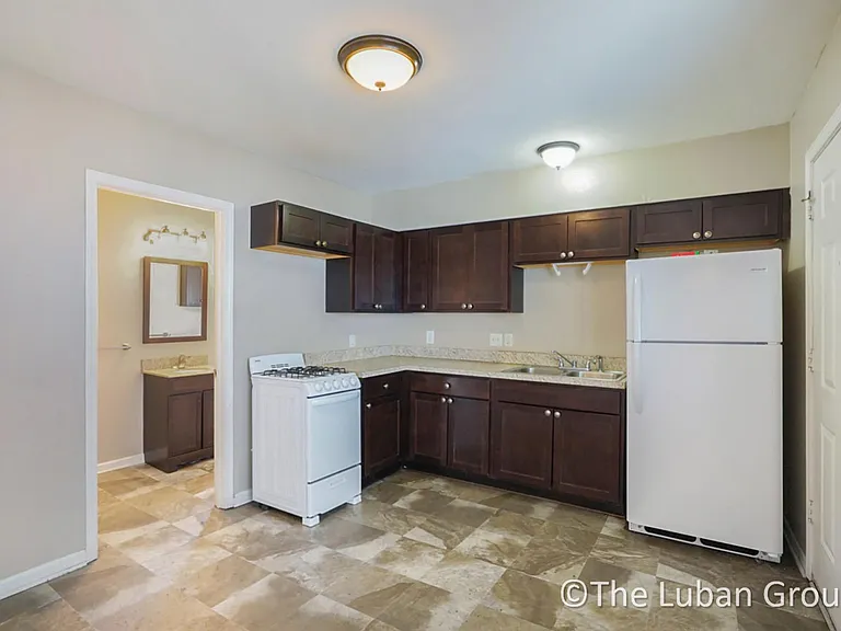 334 Indiana Ave SW #3 — Photo 7