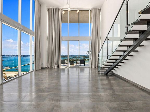 2nd image of 1040 Biscayne Blvd APT 3704