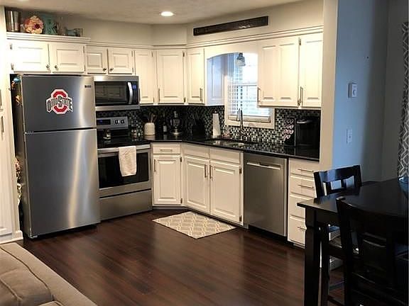 5th image of 2048 Hickory Ave NE