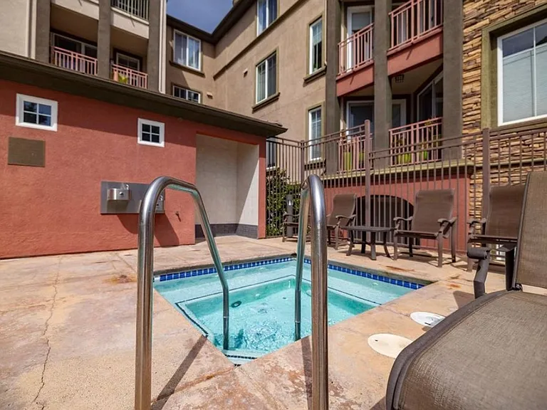 1800 Alma Ave #306 — Photo 24