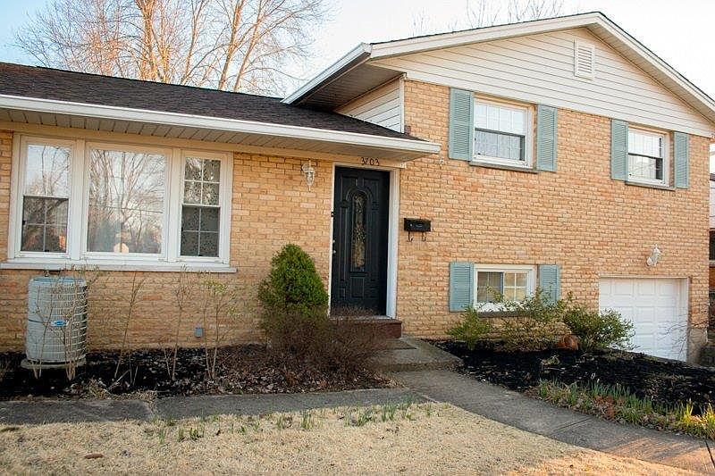 1st image of 3703 Brockton Dr
