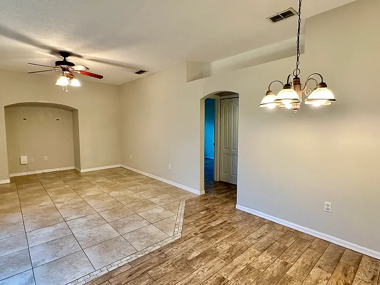 125 Whippoorwill Dr — Photo 8