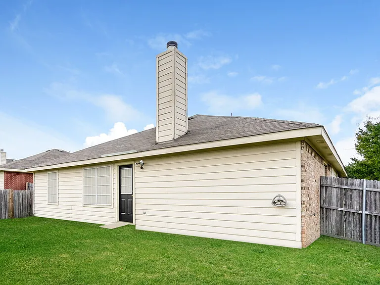 813 Edgehill Rd — Photo 16