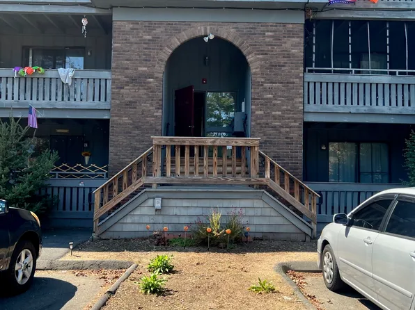 140 Trolley Crossing Lane #140, Middletown, CT 06457