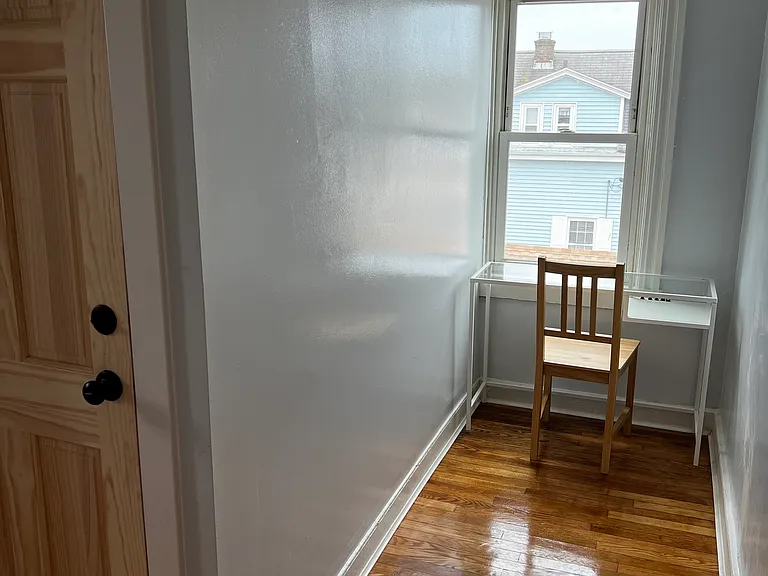 401 Waterman Ave #2 — Photo 8