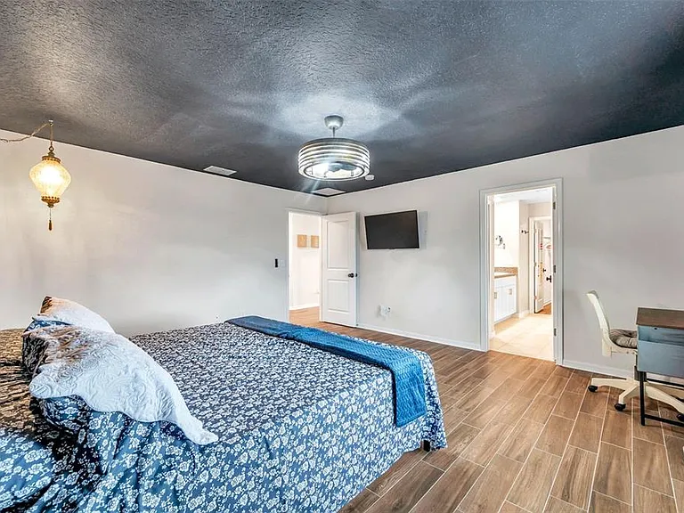 3737 Copperspring Blvd — Photo 4