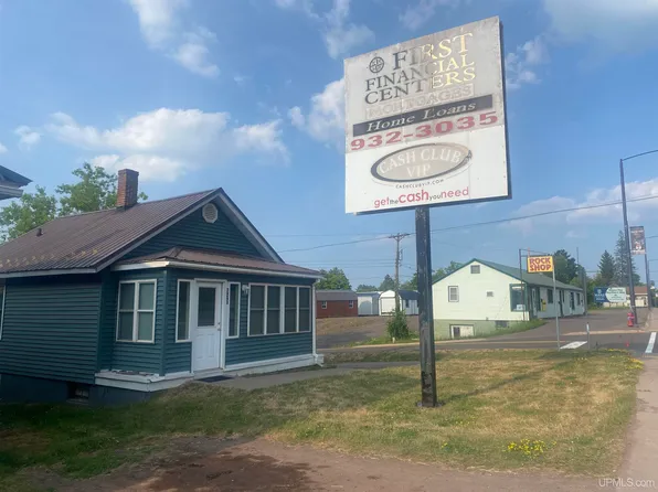 532 E Cloverland Dr, Ironwood, MI 49938