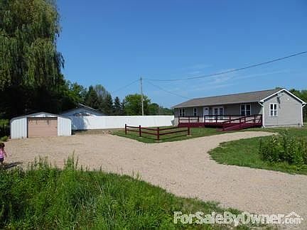Full View Driveway
						:
						Parking by garage and side of house, 6ft privacy fence and large deck.