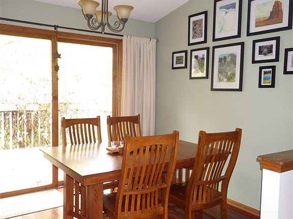 5th image of 3808 Harwood Ln