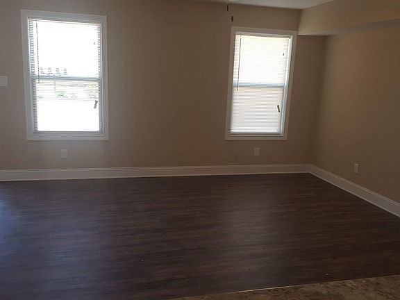 4th image of 1713 Manning Dr