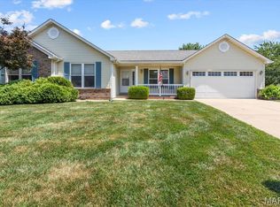 612 Otter Creek Trl, Saint Peters, MO 63376