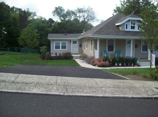 1838 Rockwell Rd, Abington, PA 19001