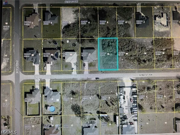 2610 42nd St SW, Lehigh Acres, FL 33976