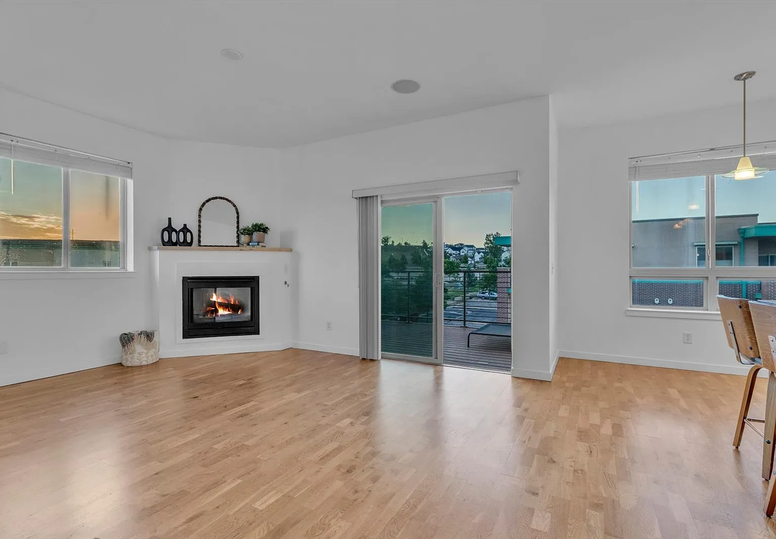 2 bed, 1232 sqft, $2,995 — Photo 2
