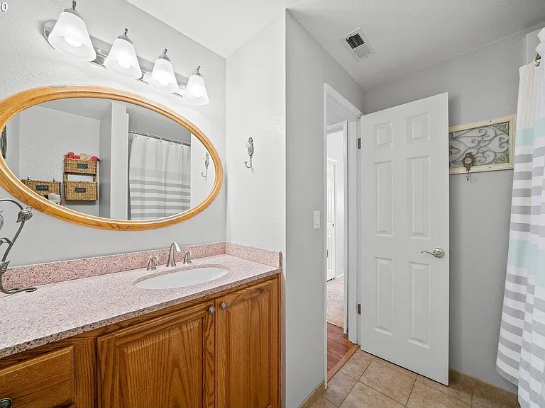 12640 SE Lani Ln — Photo 16