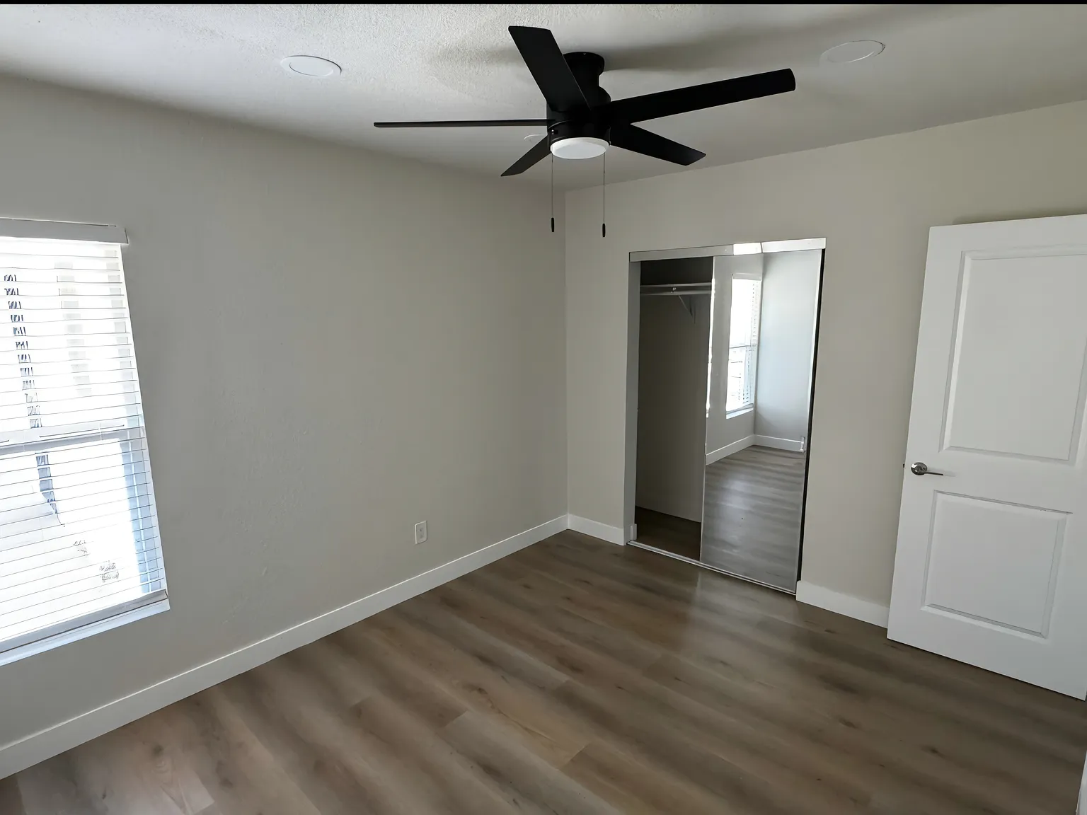 2 bed, 785 sqft, $2,250 — Photo 4