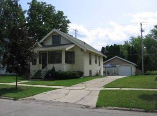 561 5th St, Fond Du Lac, WI 54935