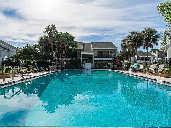 4th image of 703 Haven Pl