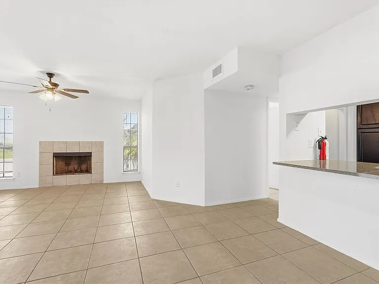10501 South Dr #288 — Photo 4