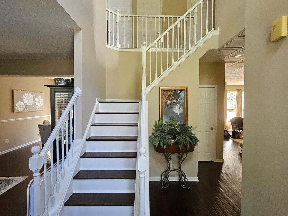 【2月】スーディー 9718 Cherbourg Dr, Union, KY 41091 | MLS #641678 | Zillow