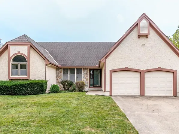 12621 W 120th St, Overland Park, KS 66213