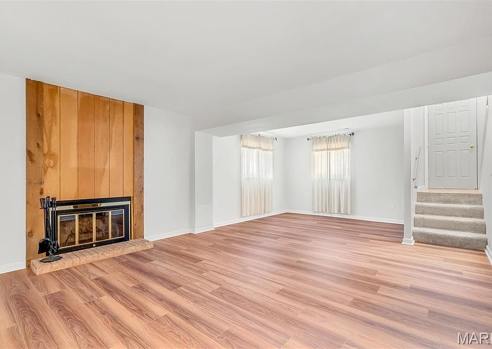 1st image of 203 Walden Dr