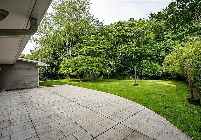 2470 Landeau Cir — Photo 3