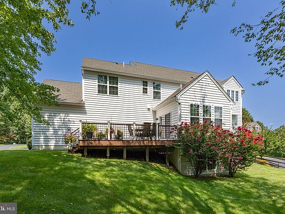 5th image of 118 N Sidesaddle Ln