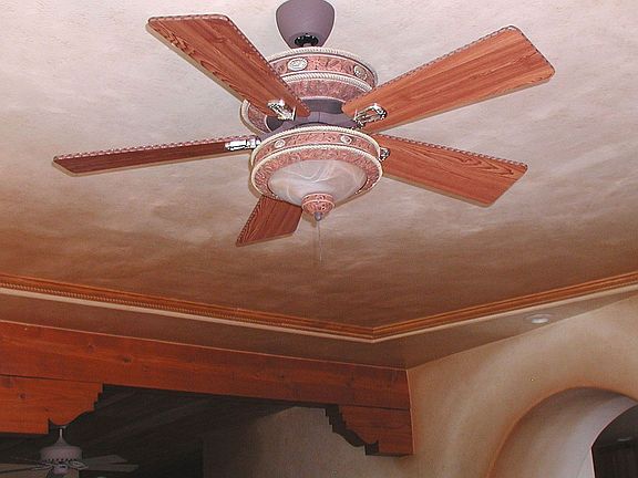 Living room ceiling detail