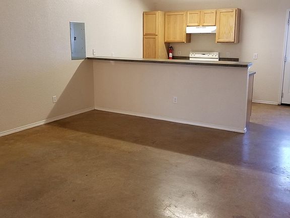 livingroom and kitchen