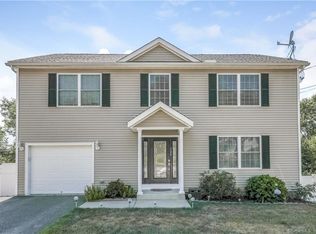 125 Kara Dr, Waterbury, CT 06704