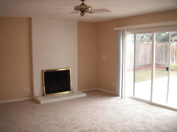 4th image of 4929 Kenlar Dr