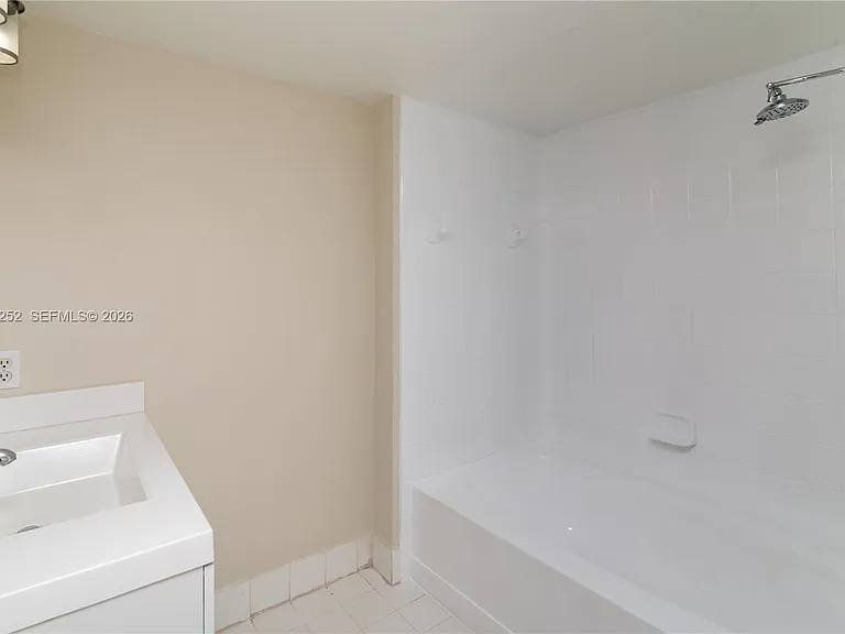 9650 NW 2nd St #4304 — Photo 10