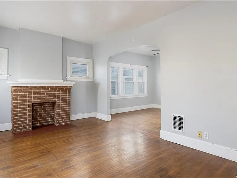 143 Hartwell Rd — Photo 6