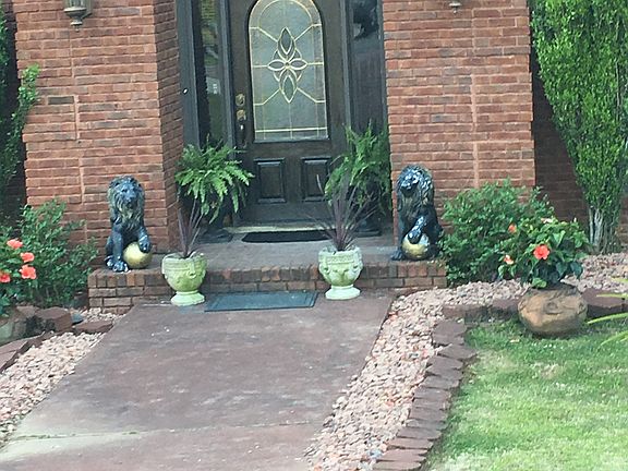 3rd image of 4200 Bellflower Cir