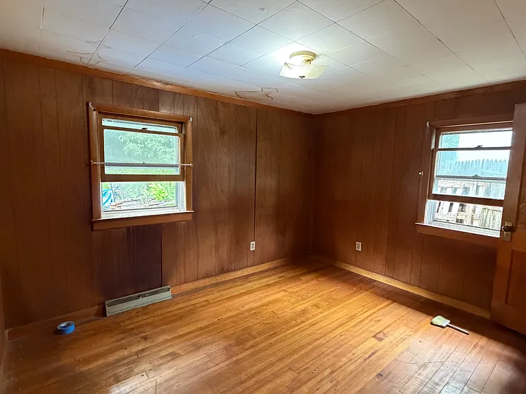 253 Hilliard St — Photo 8