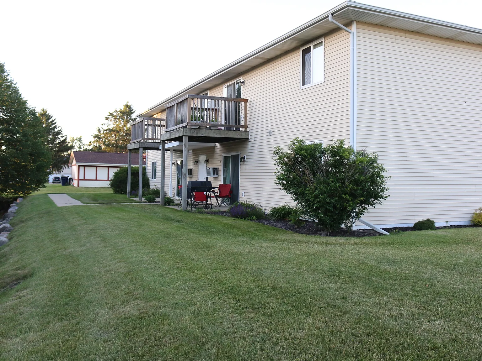 3 bed, 1150 sqft, $1,450 — Photo 4