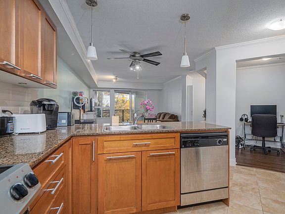 5th image of 19677 Meadow Gardens Way #310