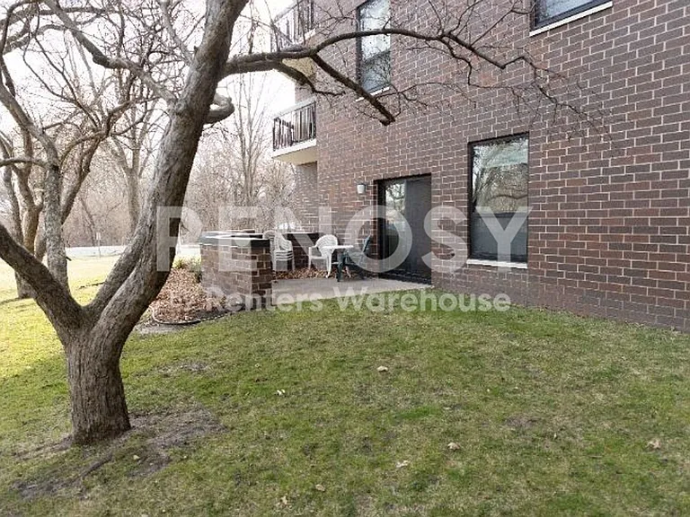 6615 Lake Shore Dr S #115 — Photo 40