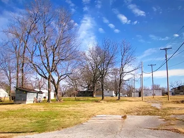 000 S Main Street, Everton, MO 65646