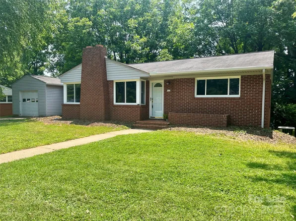 117 Silver Creek Rd, Morganton, NC 28655