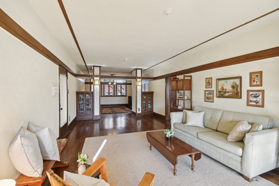 177 N Linden Ave-0904-009.jpg