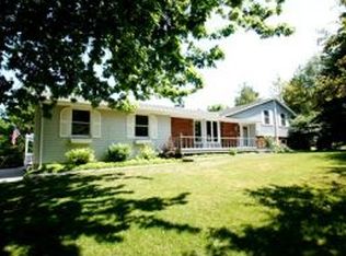 2372 Mount Olive Dr, Green Bay, WI 54313