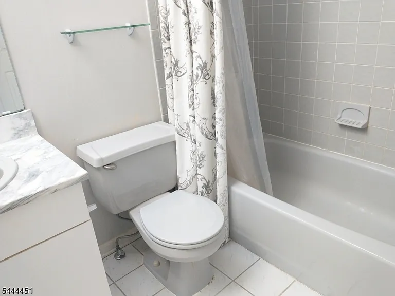 55 Clarken Dr — Photo 7