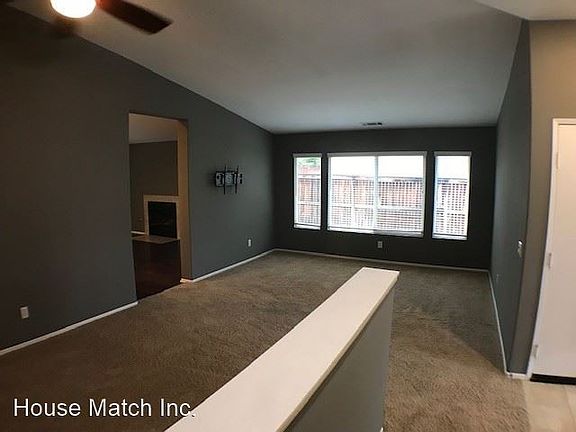 3rd image of 36956 Red Oak St