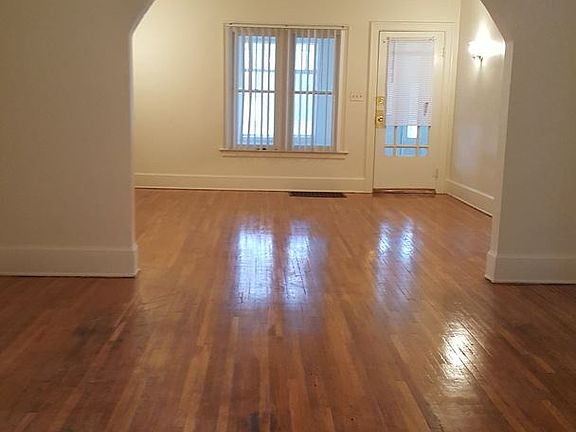 4th image of 515 Marquette Ave