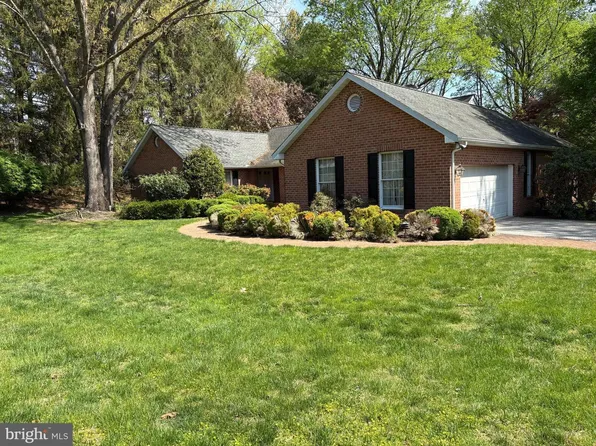 3 S Lake Way, Reisterstown, MD 21136