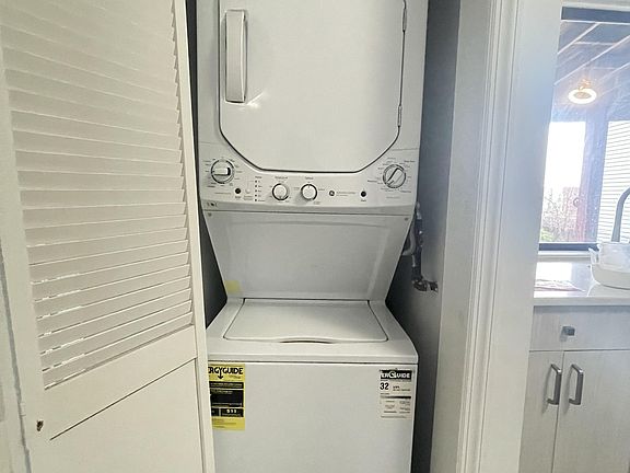 2nd image of 336 Randolph Ave #1E