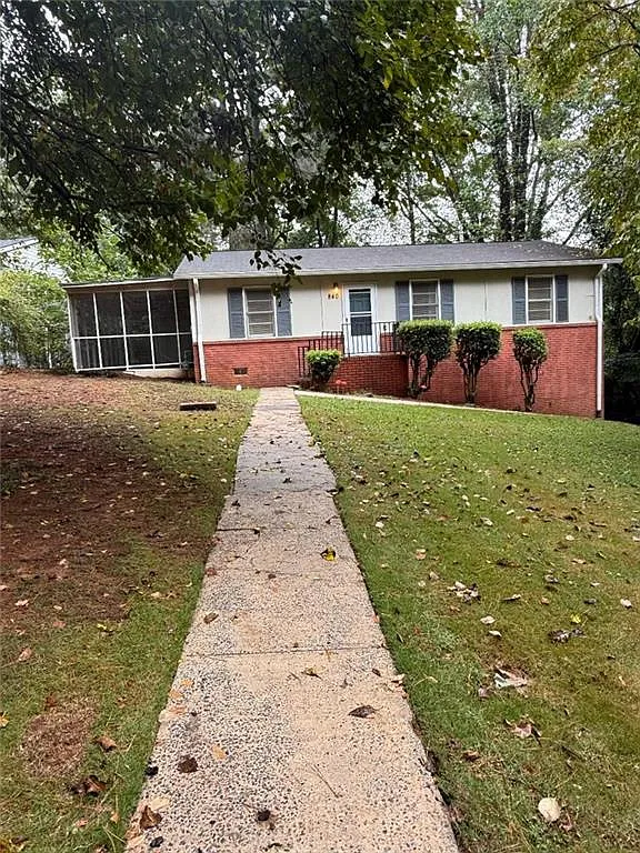 3 bed, 1.5 bath, 1120 sqft, $1,795 — Photo 1